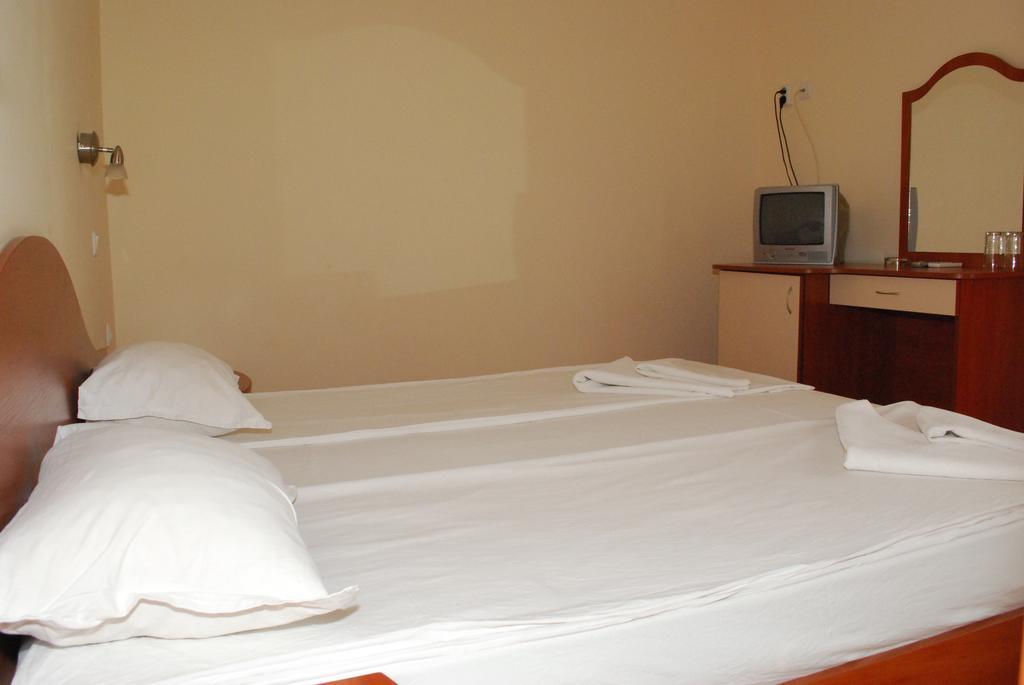 סאני ביץ' Hotel Harmony מראה חיצוני תמונה
