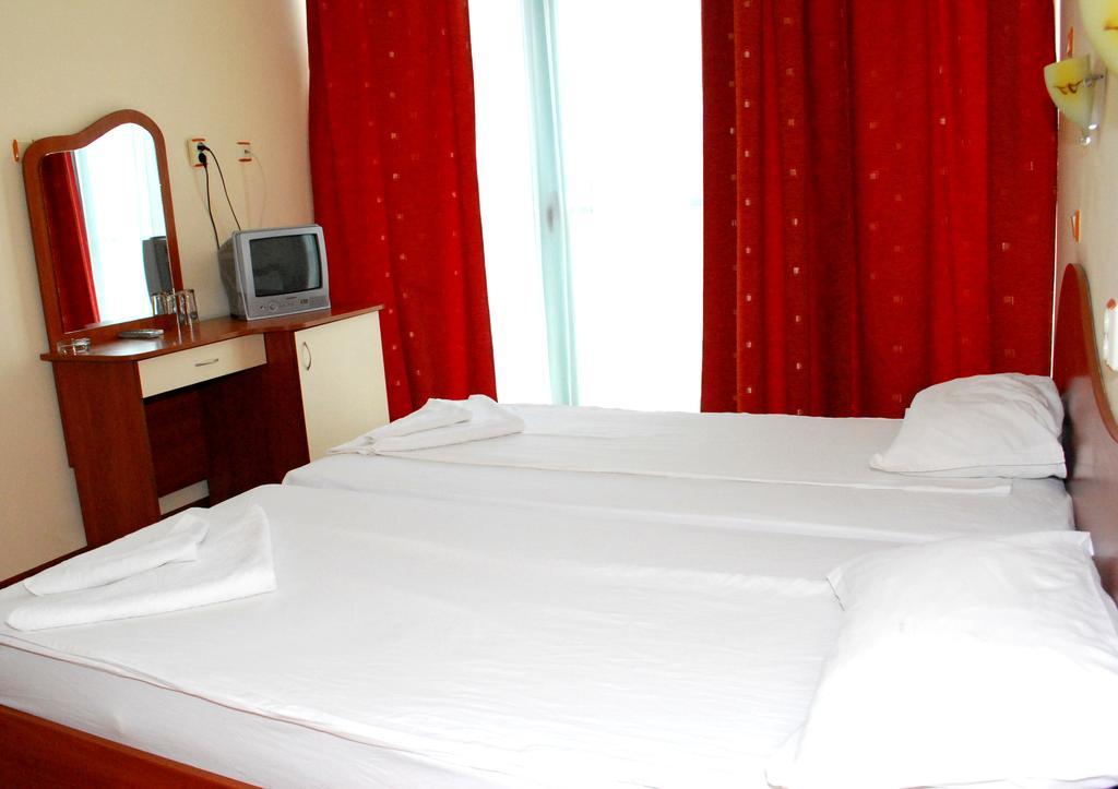 סאני ביץ' Hotel Harmony מראה חיצוני תמונה
